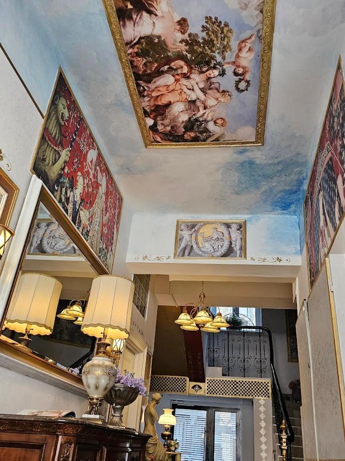 Vansvel Royal Boutique Apartment 2 Belgrado Exterior foto
